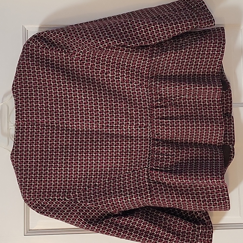 Feminine Tweed Blazer - Picture 7 of 10
